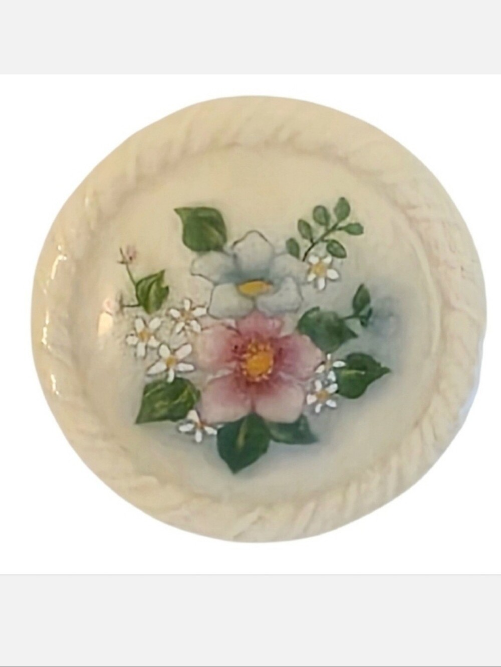 Avon Vintage 80s Spring Bouquet Porcelain Brooch Pin Hand Painted Collectible - Picture 3 of 5